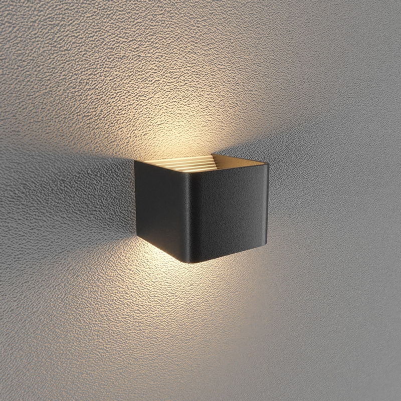 Đèn spotlight gắn tường Kingled tại TPHCM