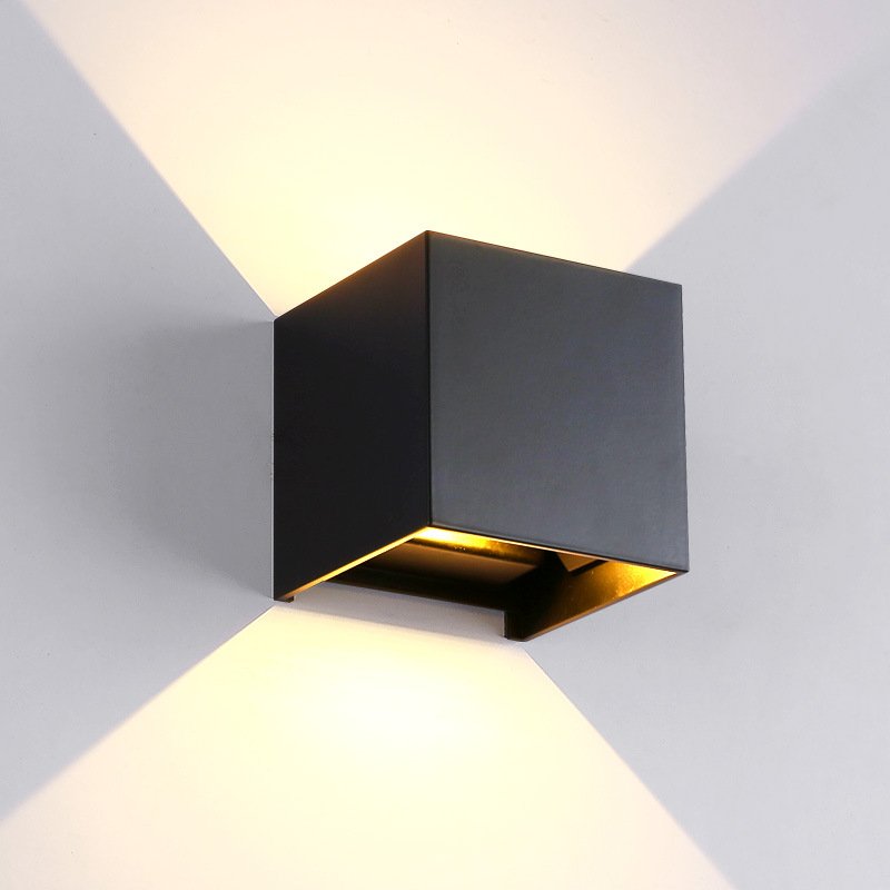 đèn led gắn tường ngoài trời Kingled tại TP HCM 1