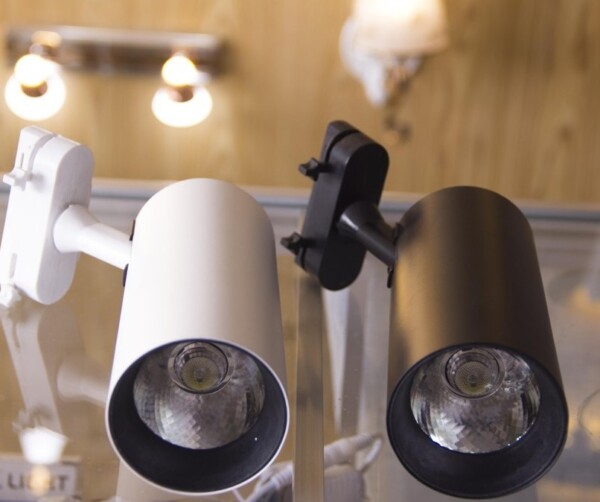 đèn ray Kingled tại TP HCM 2