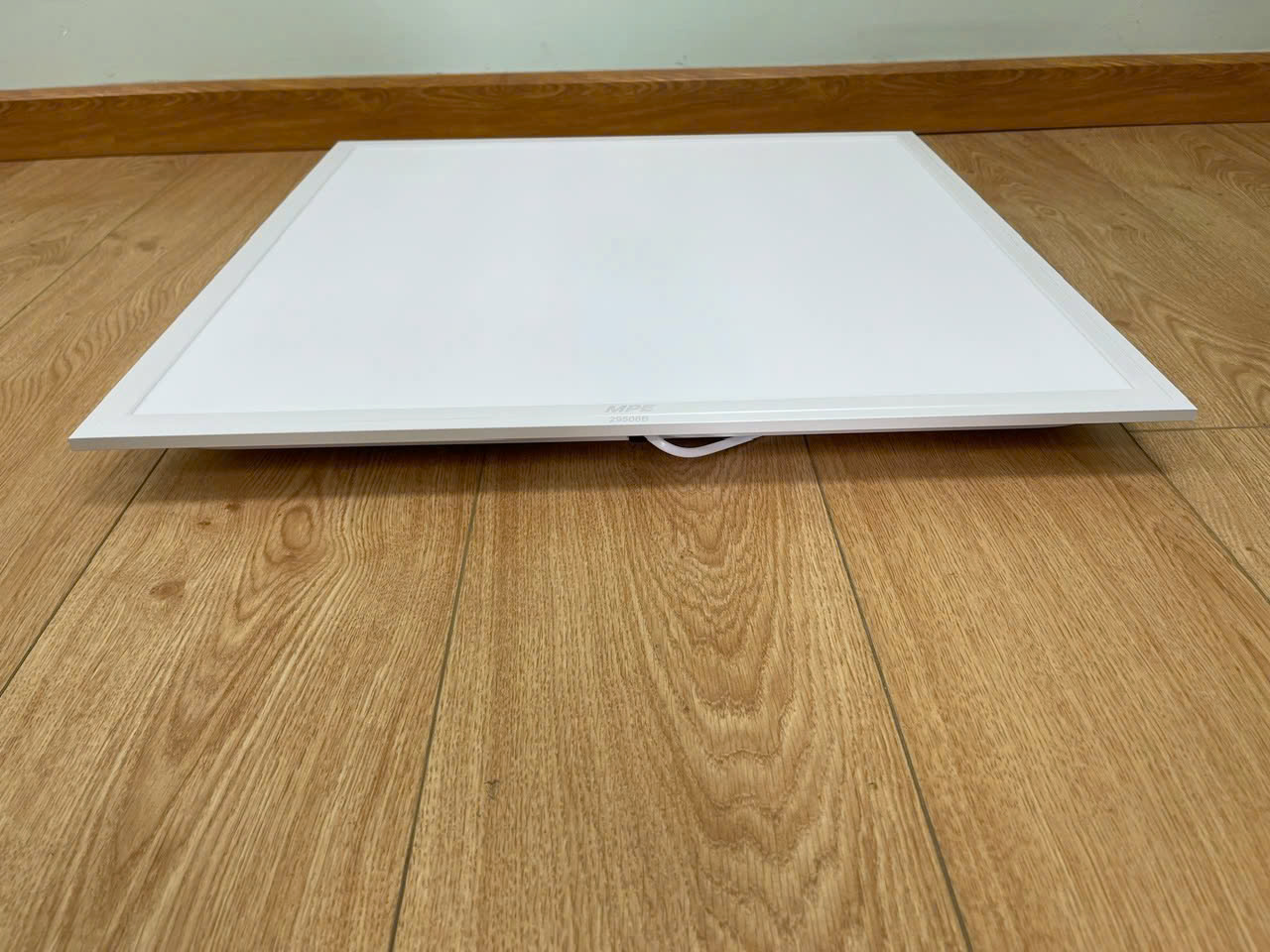 gia-den-led-panel-mpe-hcm