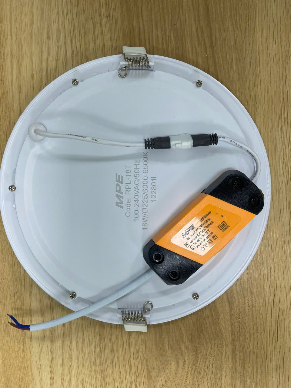 den-led-downlight-mpe-gia-tot