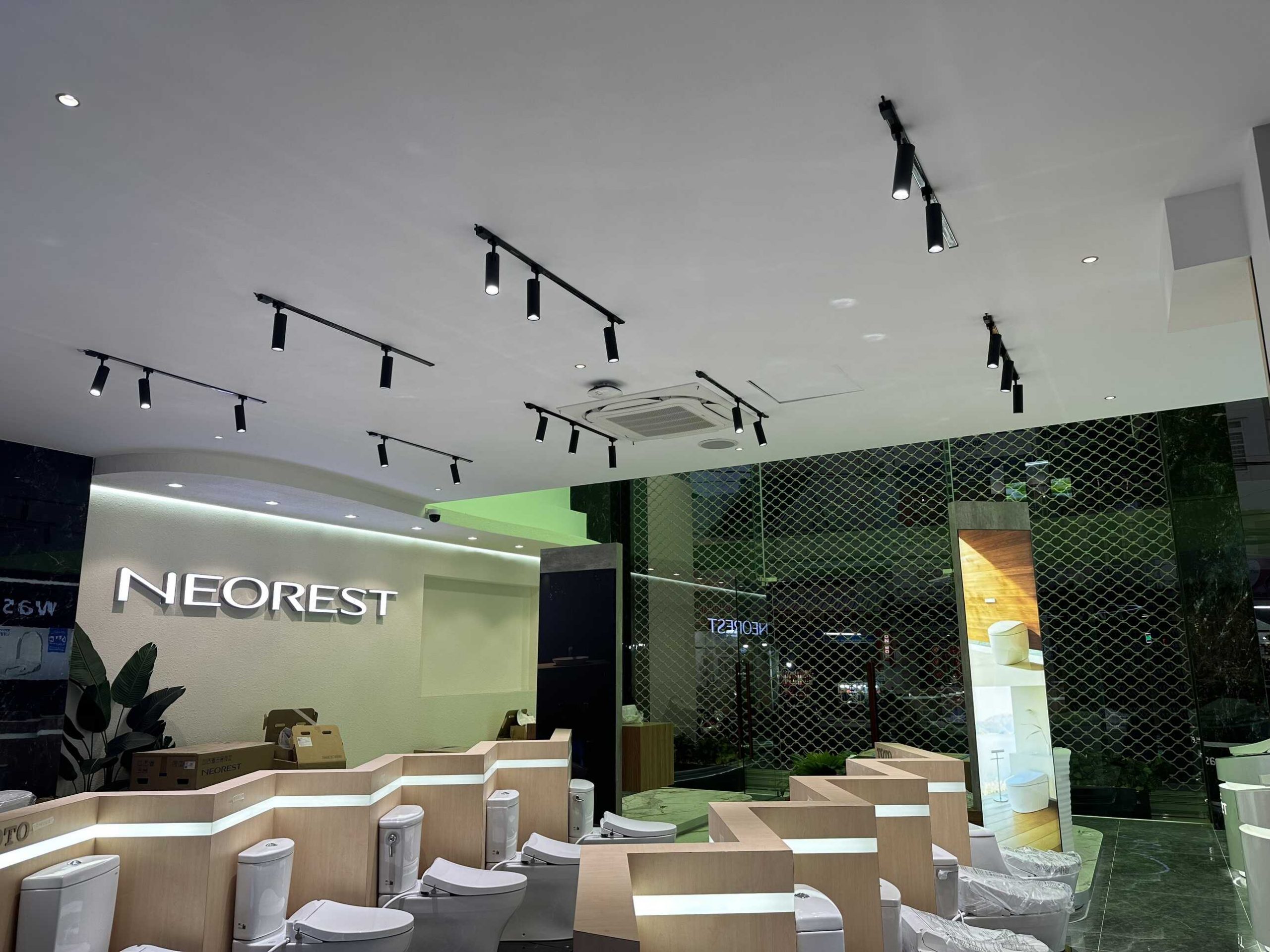 Ứng dụng trong showroom trưng bày sản phẩm